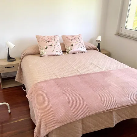 Дом отдыха Casa Con Piscina En Santiago A 10 Min Del Centro Сантьяго-де-Компостела