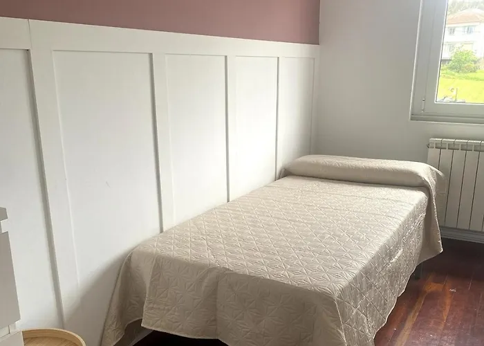 Casa Con Piscina En Santiago A 10 Min Del Centro Hébergement de vacances